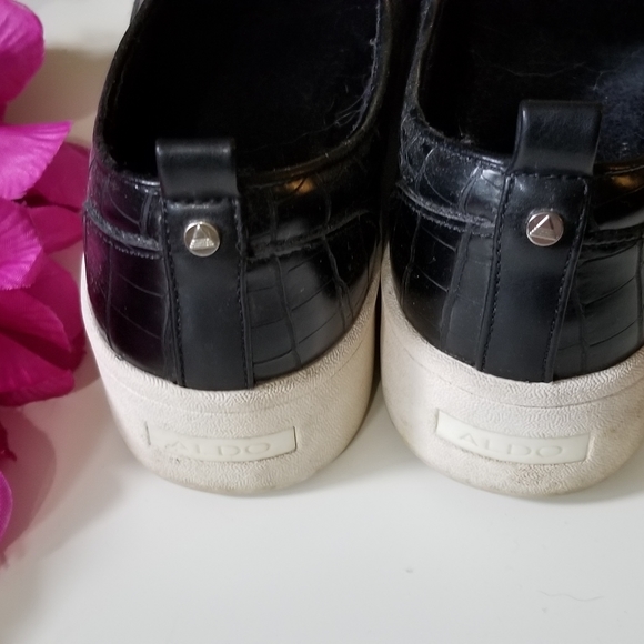 Shoes - Picture 2 of 2